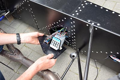 ..in het frame verstopt....s-dias modules... weekers 400px