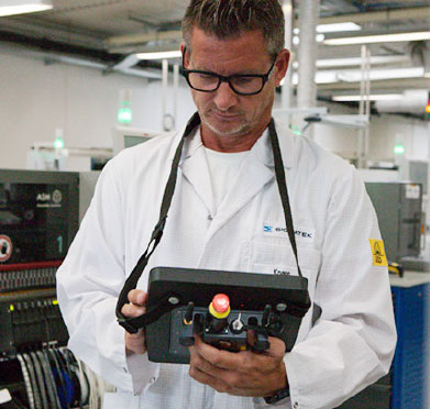 HGT 1053 Handheld-bedieningspaneel met Multi-Touch en krachtige visualisatie van SIGMATEK HGT acc cord